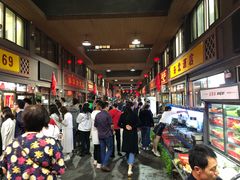 等位区-望海潮海鲜店 特色家常菜(在海一方店)