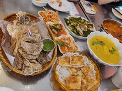 -清迈清迈巷口小排档(烟台山店)