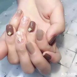 -Halo美甲美睫