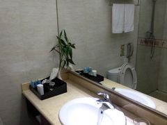 -兴芮温泉度假区