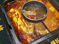 -老牌坊云南鱼豆花火锅(哈西万达店)
