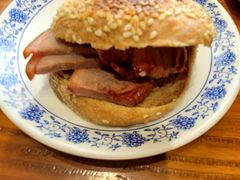 -老天桥酱肉烧饼夹肘子(天桥店)