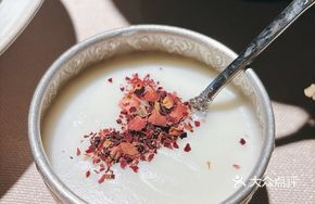 Hand-Beaten Milk Rose Rice Pudding