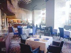 -AZUR聚(香格里拉饭店)