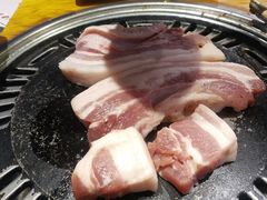 -唯成•韩国炭火烤肉 유성고기