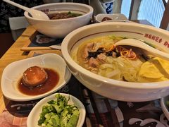 -呷佬·长沙手工米粉(金沙江路店)