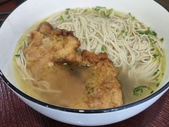 -百年老字号·观振兴蟹黄面·三虾面·苏式面(观前街富仁坊巷店)