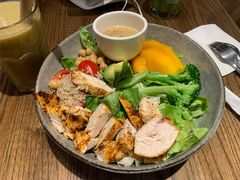 鸡肉牛油果芒果色拉-Wagas沃歌斯(北京君太百货店)