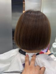 -Tloml salon