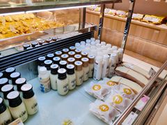 -顶东面包花园·生日蛋糕(世博店)