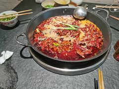 -四小区火锅·巷子里的重庆火锅(花照壁店)