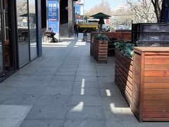 -星巴克(新达汇三林店)