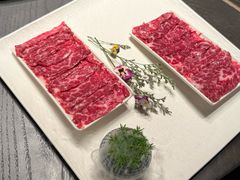 -左庭右院鲜牛肉火锅黑金店(陆家嘴中心店)