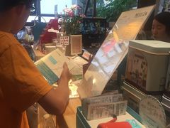 -猫的天空之城概念书店(杭州南宋御街店)