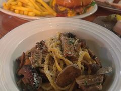 -羽深肉铺 Steak & Wine