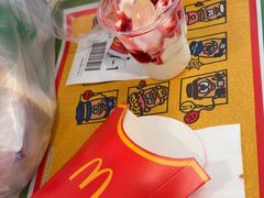 -麦当劳(汉口火车站候车室店)