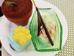 -亮马河饭店翠雅咖啡厅