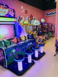 -Lucky Star幸运星&一同潮玩(友阿国际广场店)