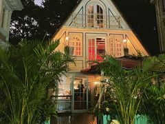 -弦月窗LUNETTE BY AMANDA(复兴路店)