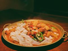 楼兰经典大盘鸡-楼兰新疆主题餐厅(悠方店)