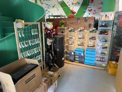 -绿壁虎攀岩基地(Tcar店)