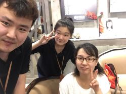 -汪正影业素摄儿童摄影工作室(星摩尔购物中心店)