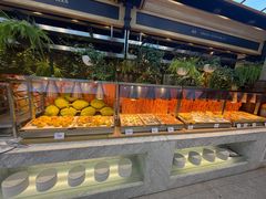 -川骄海鲜自助(王府井奥莱UP TOWN店原世界之花店)