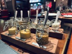 -恰餐厅及酒吧 CHAR Bar & Grill (北京丽都皇冠假日店)