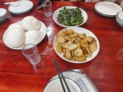 -芦茨金富饭庄·25年老字号·专做稻草鸡