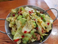 干锅手撕包菜-民间川菜(尚大国际店)