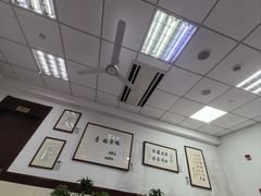 -上海市中医医院(石门路院区)