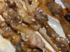 烤羔羊肉串-木屋烧烤(岗顶二店)