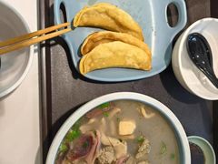 -老新隆牛肉锅贴(新街口店)