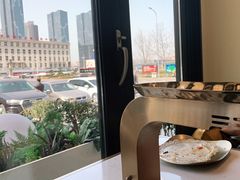 靠窗位-老板娘的烤肉店(港湾广场店)