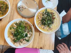 -文山荷鲜居(翠湖店)