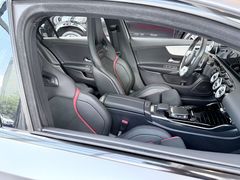 -杭州中升之星奔驰4S店(滨江店)