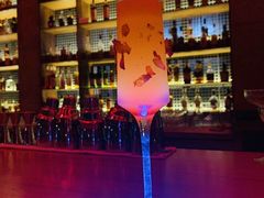 -饮湖威士忌鸡尾酒吧