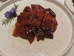 -鱼鲜饭香·招牌汽锅剁椒鱼头王