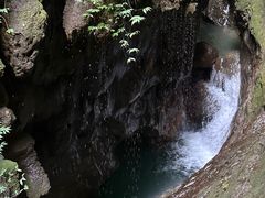 -龙水峡地缝景区