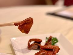 润烧盐香乳鸽-利苑酒家(宜安广场店)