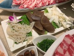 -海上明月海鲜火锅 鲜切牛肉