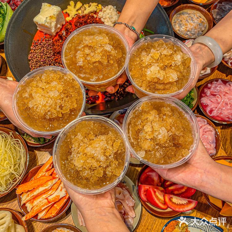 重庆本地人最爱的市井火锅｜排队也要吃[强]