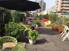 -拖板鞋咖啡旅行酒店(春熙路地铁站店)