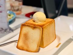 -港丽餐厅(高德置地店)