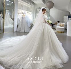 -艾米丽婚纱礼服