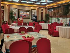 大堂-鹊华居·地道鲁菜·海鲜·融合味(大明湖店)