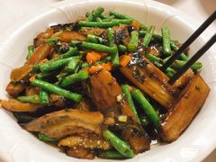 紫苏豆角炒肉碎-惠爱餐厅