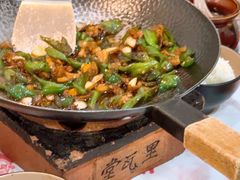 -堂瓦里·33年传统赣菜(第一街区店)