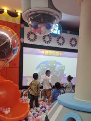 -孩子王童乐园(马群店)