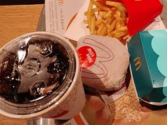 -麦当劳(中山公园龙之梦店)